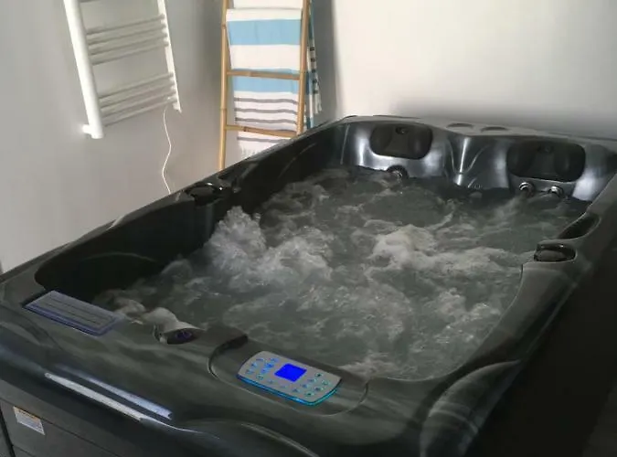 Avec Jacuzzi Privatif A Proximite De L'ocean