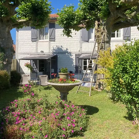 Avec Jacuzzi Privatif à Proximité De L'océan Saint-Julien-en-Born